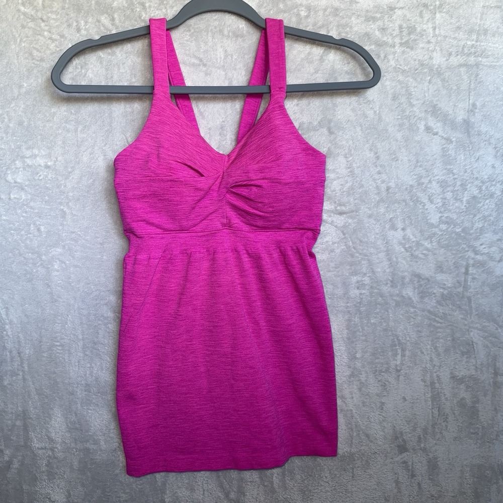 Athleta Women's Hot Pink Seamless Tank Top Size Medium Gym Activewear Athleisure